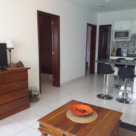 Playa Bastian - Piscina Climatizada - Wifi - Playa 1 Min. Apartment