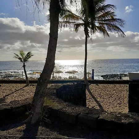Playa Bastian - Piscina Climatizada - Wifi - Playa 1 Min. Apartment Costa Teguise